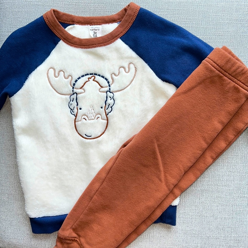 Heavy pants and sweatshirt outfit